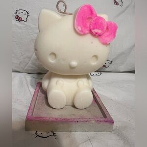 Hello kitty 🎀 candle